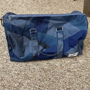 Herschel Duffle Bag 21”x12”x11” Blue Geometric